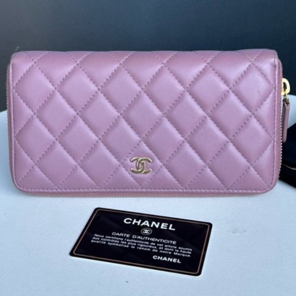 Chanel Pink Wallet EUC Gold Hardware Authentic